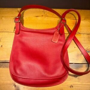 Vintage Coach 9135 Hippie Flap Red Glove Tanned Leather Bag 1999 Costa Rica Y2K